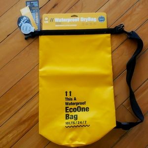 Waterproof dry bag NWT